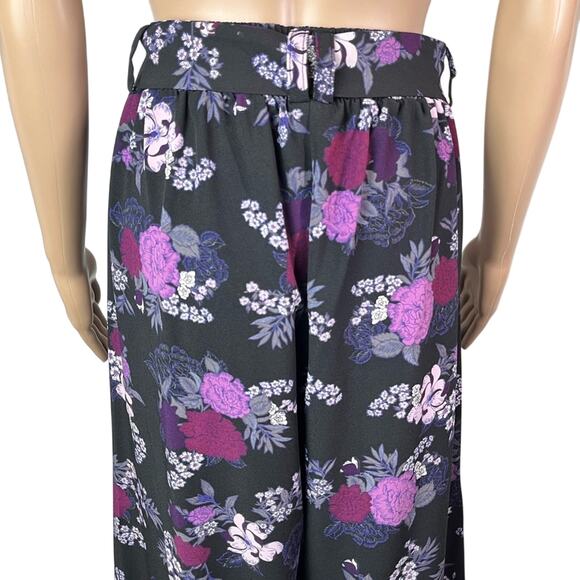Torrid Purple Floral Print Crepe Wide Leg Pants w/ Pockets - Picture 8 of 11